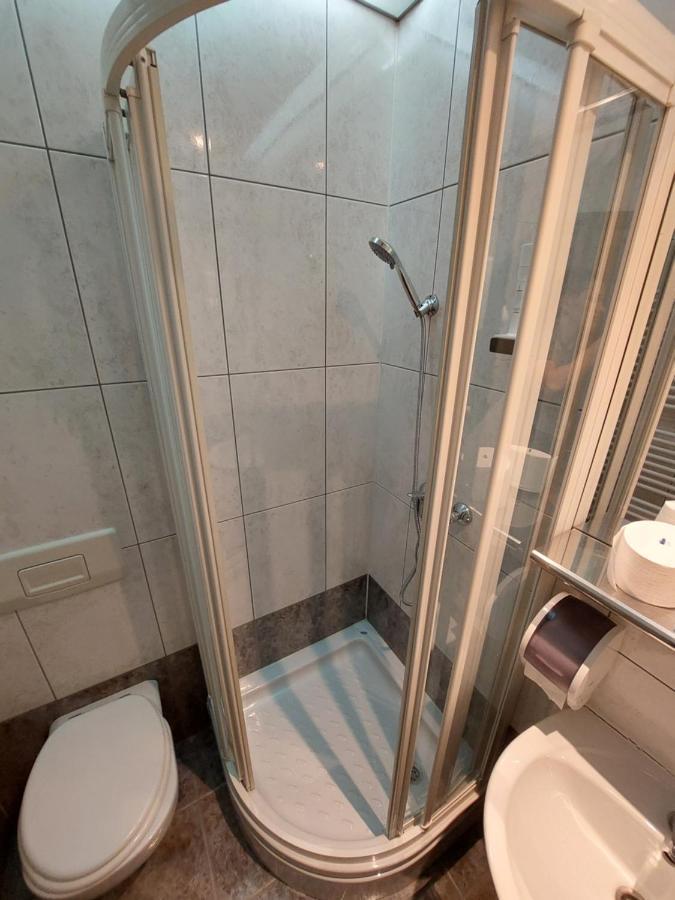 Hotel Brass- Free Parking Saraievo Exterior foto