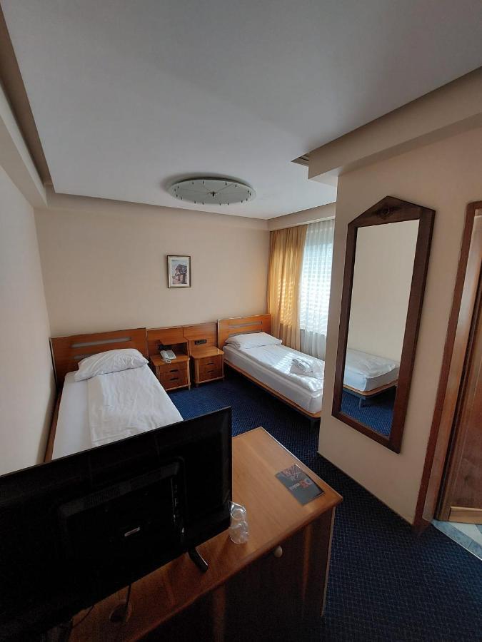Hotel Brass- Free Parking Saraievo Exterior foto