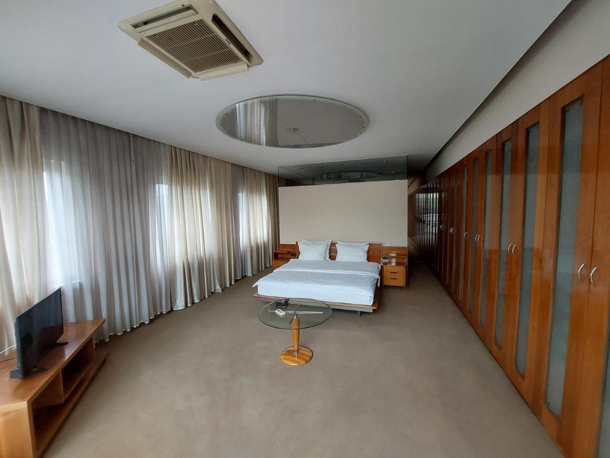 Hotel Brass- Free Parking Saraievo Exterior foto